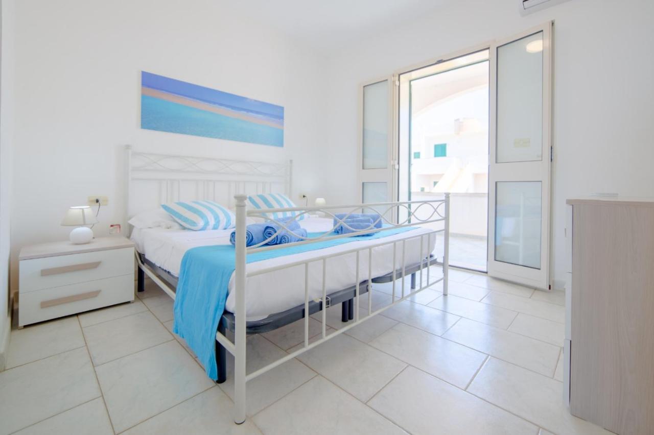 Spiaggia Bianca Apartments Torre Vado Bagian luar foto