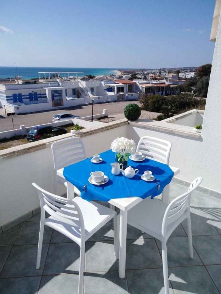 Spiaggia Bianca Apartments Torre Vado Bagian luar foto