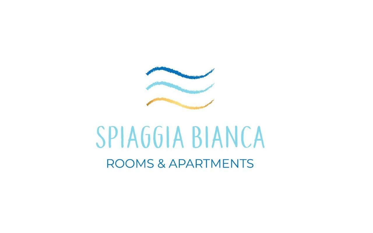 Spiaggia Bianca Apartments Torre Vado Bagian luar foto